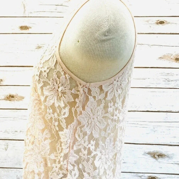LUSH Women Sleeveless Pullover Scoop Neck Pink Lace See Through Top Size Small - Picture 10 of 13